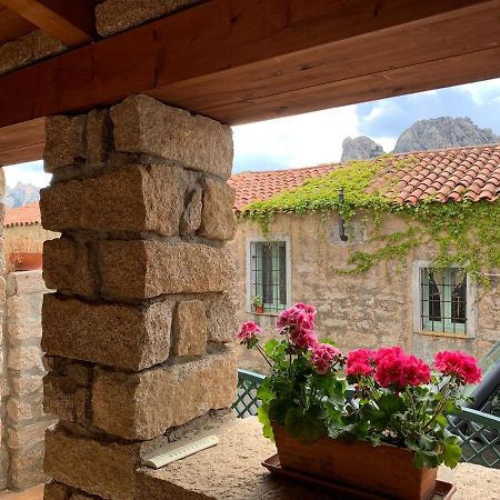 Casa Nel Borgo Di San Pantaleo Villa Dış mekan fotoğraf