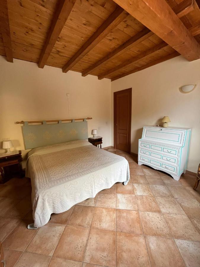 Casa Nel Borgo Di San Pantaleo Villa Dış mekan fotoğraf